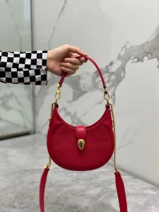 Bolso Hobo de Cuero Media Luna