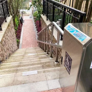 New Design Curved Stair Lift Used for Disabled Person/Inclined Wheelchair Lift Seat Lift