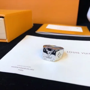 High-Quality New luxury LV ring