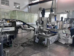 Extrusora de Parafuso Duplo POM XLPE PVC para Granulação