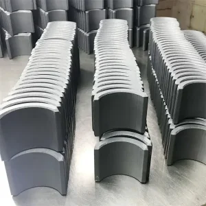 OEM Industrial Ceramic Arc Magnets
