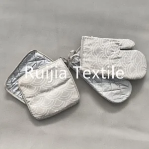 Silver Coated Heat Resistant Cotton Kitchen Oven Mitts Potholers Set Oven Gloves China Factory