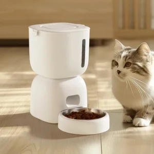 Tuya APP Controlled Food Dispenser Smart Pet Feeder with Recording Feature