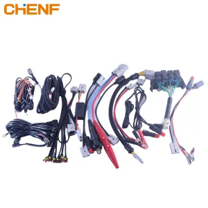 Conectores de cableado automotriz premium