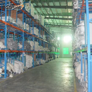 Stylish Wall Mounted Metal Shelving Unit for Retail Displays