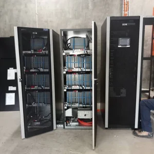 Eaton 93pr Modular 93pr-75kw-Cn 75kw Cabinet with Input/Bypass/Output /Mbs Switch Standard Edition Maximum Energy Efficiency Lowest Tco