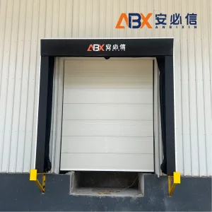 Wide Opening Dock Shelter with Clear Access Path