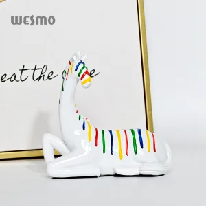 Modern Colorful Animal Desk Decoration Art Graffiti Tabletop Decor Resin Crafts Ornament