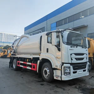 Isuzu Giga Vacuum Truck