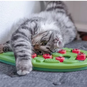 Pet Slow Feeder Green Leaf Shaped Cat Puzzle Toy Chew Toy Cat Food Puzzle Mentally Stimulating Toys Interactive Cat Slow Feeding