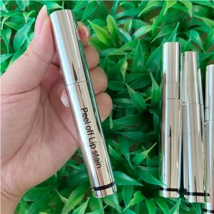 Non-Fading Peel-off Lip Liner for Lasting Color