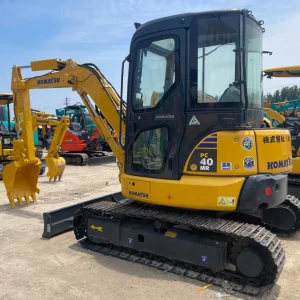 Excavadora Komatsu Usada PC55 PC60 PC70