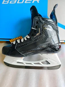 Strong Protective Ultralight Breathable Durable Professional Ice Hockey Skates