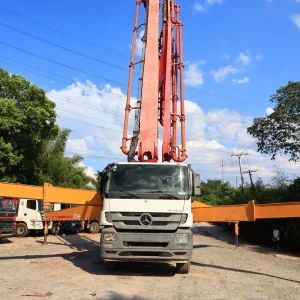 Used Sanny Sym5449thb 560c-8A 56m Concrete Pump Truck with Benzi Chassis for Housing Construction