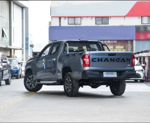 4 Doors 5 Seats Used MID-Size Pick-up Truck Car