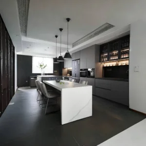 Custom Modern Kitchen Cabinets Wooden Kitchen Cupboards with Modular Island Storage Pantry Cabinet and Quartz Countertop