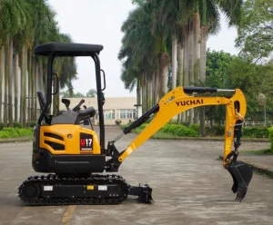 Yuchai U17 Zero Swing Tail Mini Excavator for Landscaping Work with Japan Kubota Engine and Low Fuel Consumption