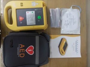 Compact and Lightweight Aed Device with Long Battery Life