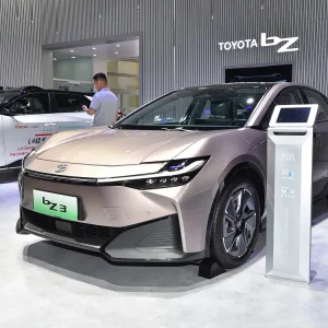 2023 تويوتا Bz3 سيدان كهربائية طويلة المدى مستعملة 616km مدى CLTC L2 قيادة ذاتية سيارات مستعملة رخيصة للبيع