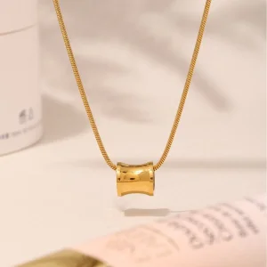 Simple Light Luxury Sense Small Waist Necklace Niche C Ins Titanium Steel Earrings Collar Chain Jewelry