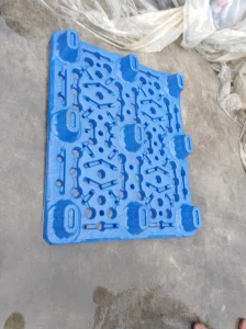 آلة صنع المنصات البلاستيكية