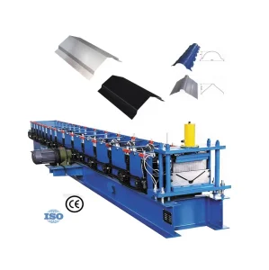 Máquina para fabricar tejas de cumbrera de metal para paneles de techo de doble capa