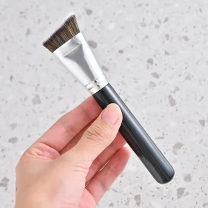 Best Seller Single Makeup Face Brush Soft Dense Synthetic Hair