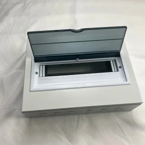 Z-30 National Standard Exposed --6 Way Power Distribution Box Smart Power