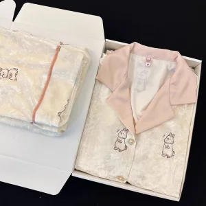 Cute rabbit velvet sleepwear