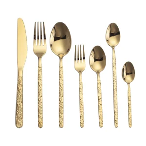 Creative Court-style Embossed Vintage Stainless Steel Gold Cutlery Set Mirror-polished Golden Flatware Set for Wedding