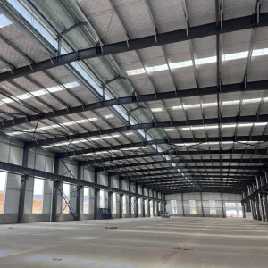 Robust Steel Structure Warehouse Designed for Tool Organization and Safety