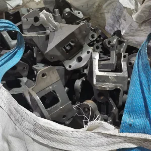 Peças de Chassi de Caminhão Semi-Reboque OEM Suporte de Montagem de Parachoque Suporte de Folha de Molas Placa de Assento Suporte de Montagem Serviço Personalizado