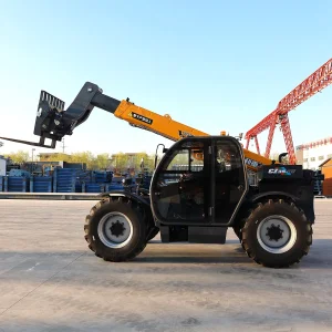 Heavy-Duty 4.5 Ton Telehandler Forklift for Agriculture and Warehousing