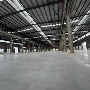 Single Storey Cold Storage Facility with 5 Floors of Space