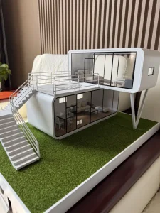 Casa manzana cápsula
