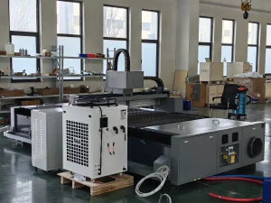 Industrial 3015 Fiber Laser Cutting Machine, 1500W-6000W CNC Metal Plate Laser Cutter For Carbon/Stainless Steel