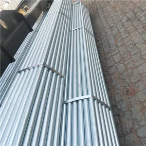 China galvanized scaffolding steel pipe with gi pipe clamp