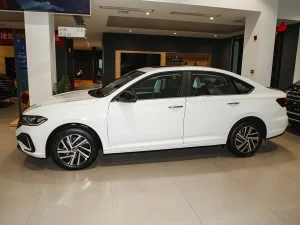 V-Olkswagen Lavida 2024 Model 300tsi DSG Compact Sedan