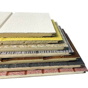 Outdoor insulated sandwich panel