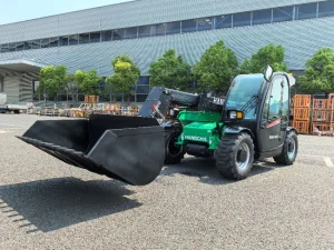 Factory Price Load Capacity Strong Telescopic Handler with Different Attachment