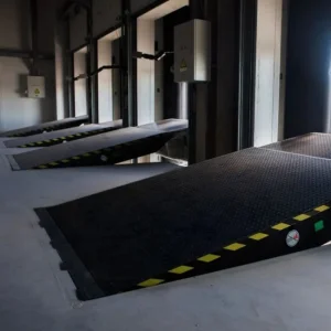 New Warehouse Hydraulic Dock Ramp Electric Stationary Loading Dock Leveler for Hotels Fixed Dock Leveler