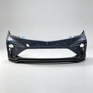 Peça de reposição de carro estável aos UV Acessórios para carro Parte do veículo Capa do para-choque dianteiro Casco do para-choque dianteiro Compatível com sedan elétrico Geely OE 6600248426