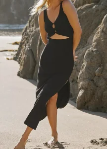 Elegant Loop Cutout Maxi Dress with Chic Front Slit