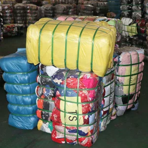 Factory Wholesale Used Branded Clothes in Bales