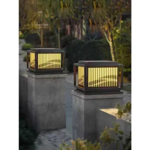 Lightning Protection Anti Short Circuit Prevent Overcharging Outdoor LED Garden Solar Pole Light for Deck Accent Lighting
