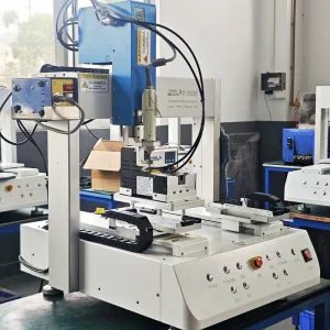 Screw Locking Machine