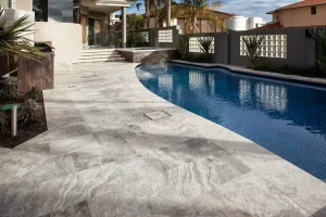 Antique Tumbled Surface Anti-Slip Design Silver Travertine Pool Decking Paver Tile and Coping