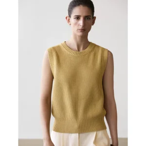 Blusa Sem Mangas com Gola Redonda
