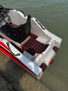 Ocean Water Sports Mini Jet Ski 15kw Powered 48km/H Jetboat