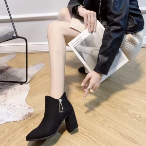 Wholesale Zonxa Women's Autumn and Winter Ankle Boots, Leather Combat Boots, Stylish Office Boots, Athletic Shoes Men Shoes Safety Shoes Sports Shoes